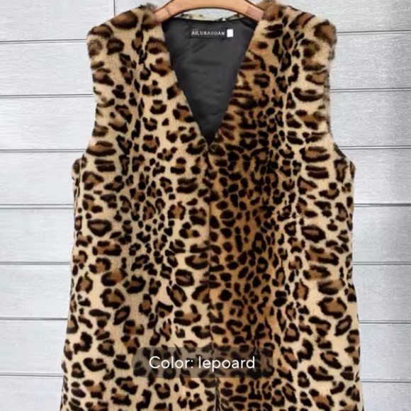 1960s-Style Leopard Print Faux Fur Long Vest (Unisex) - Picture 6 of 6